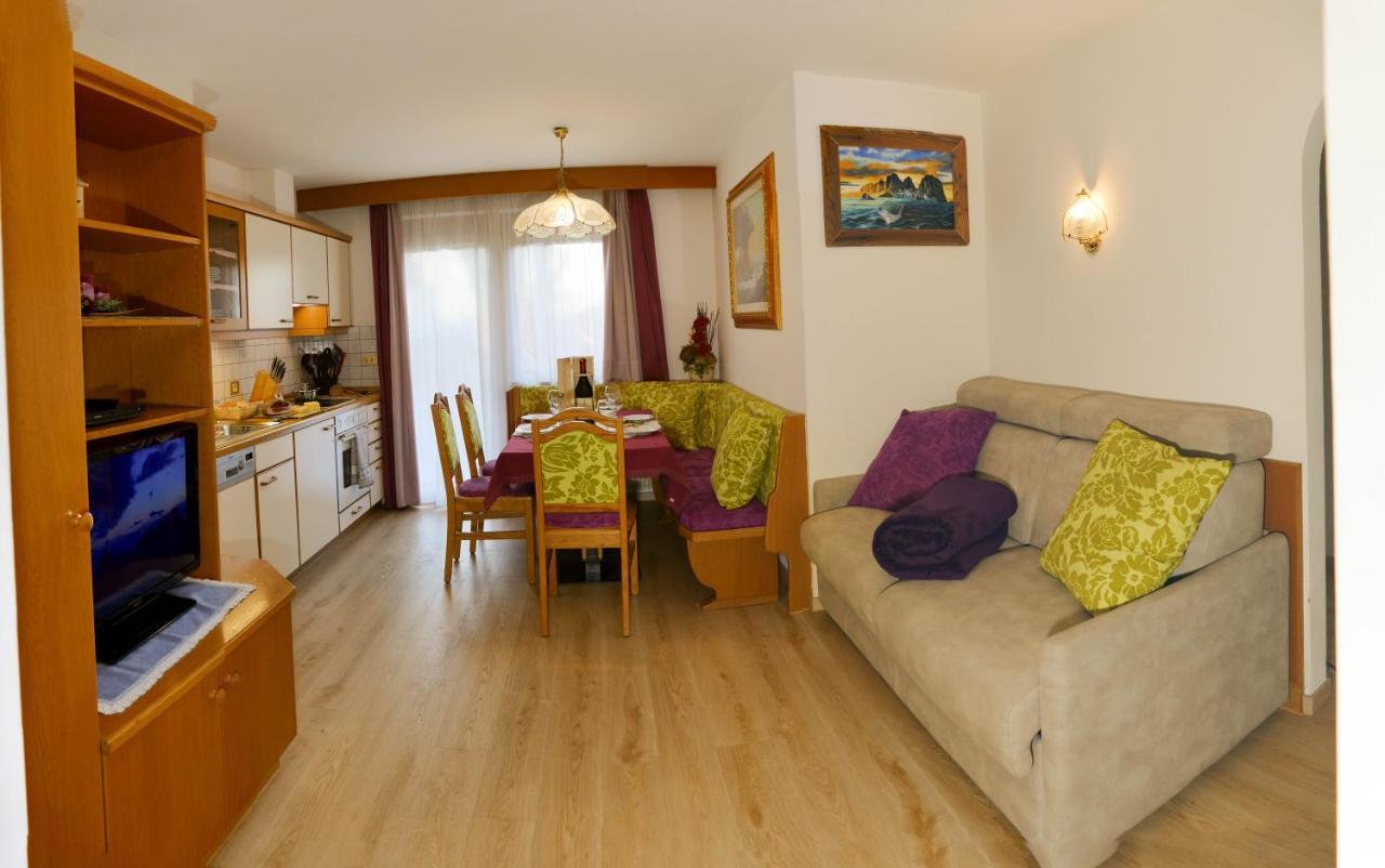 Villa Artic Apartments Кампітелло-ді-Фасса Екстер'єр фото