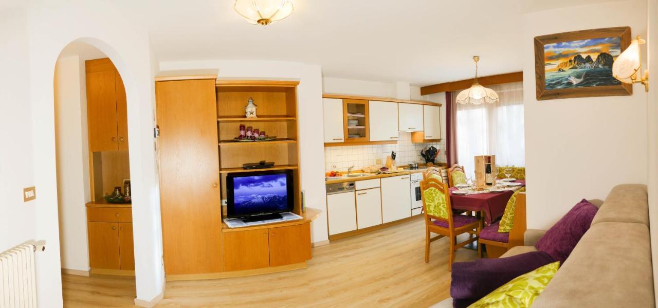 Villa Artic Apartments Кампітелло-ді-Фасса Екстер'єр фото